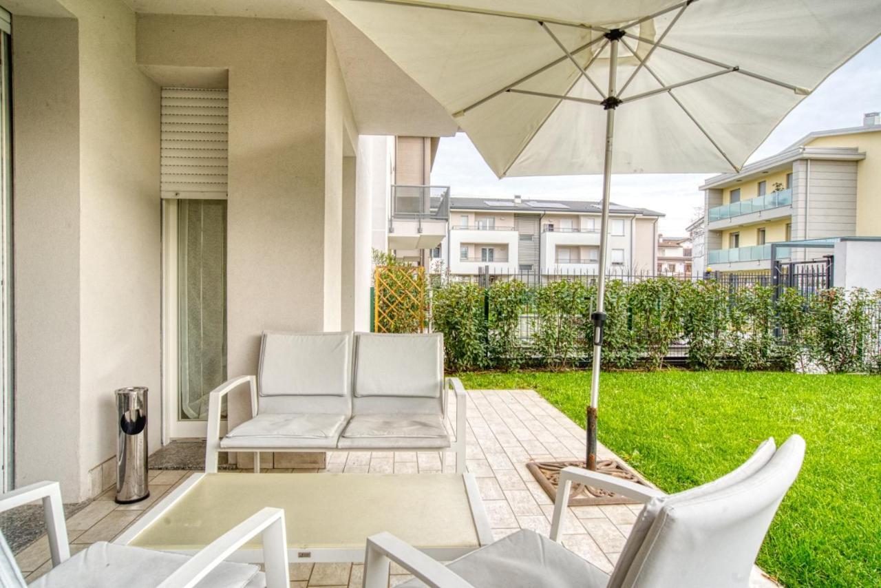 Caseospitali - Casa Azzurra, Incantevole Bilocale Con Giardino Cernusco sul Naviglio Kültér fotó
